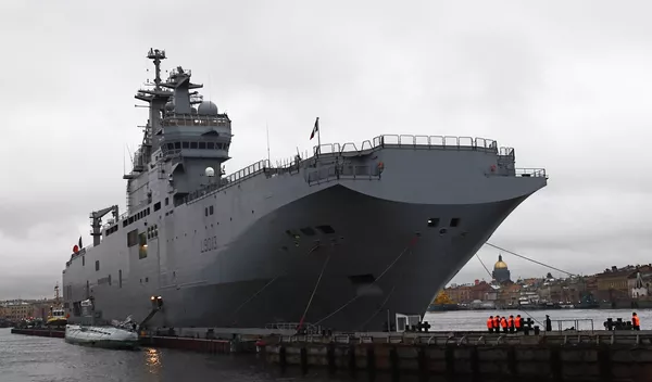 Portahelicóptero clase Mistral - Sputnik Mundo