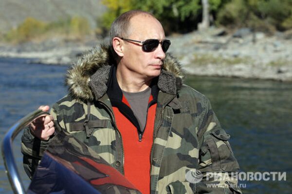 Vladímir Putin en la reserva natural en el sur de Siberia - Sputnik Mundo