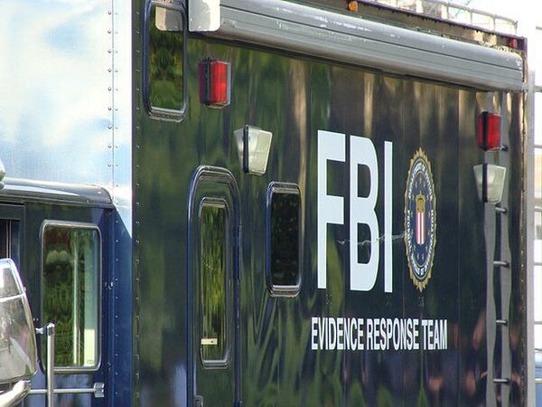 El FBI detiene a 150 personas por explotación sexual de menores - Sputnik Mundo