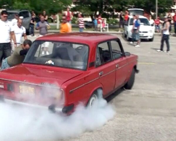 Carreras de coches soviéticos en Cuba - Sputnik Mundo