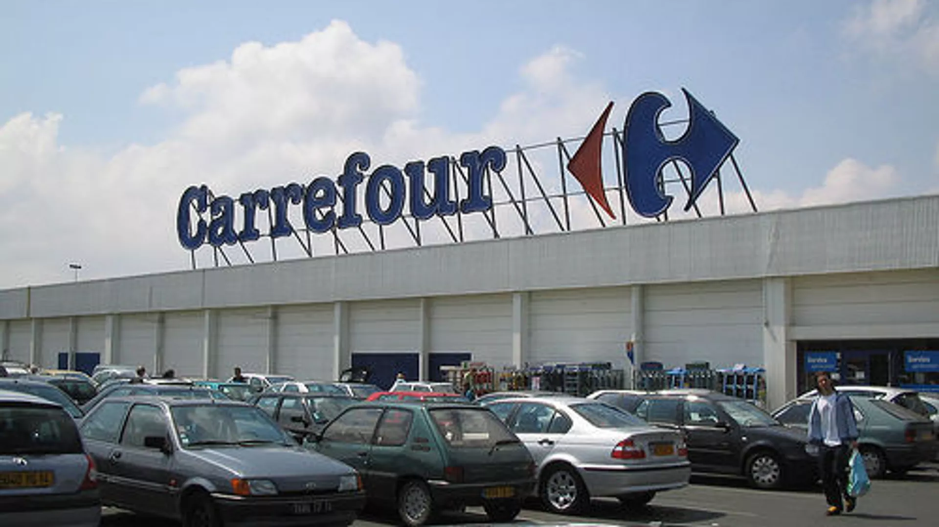 Una tienda de Carrefour - Sputnik Mundo, 1920, 25.11.2024