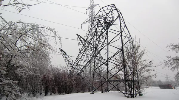 Autoridades imponen el estado de emergencia por problemas de suministro eléctrico en región de Moscú - Sputnik Mundo
