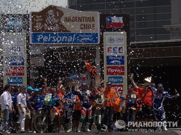 Los “maestros” rusos del Dakar 2011 y sus rivales - Sputnik Mundo