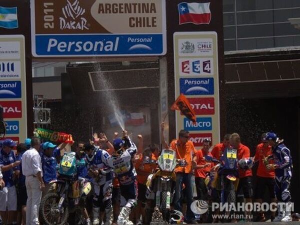 Los “maestros” rusos del Dakar 2011 y sus rivales - Sputnik Mundo