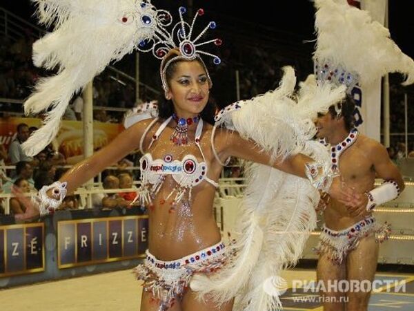 El carnaval en Argentina: la fiesta de la alegría y el amor  - Sputnik Mundo