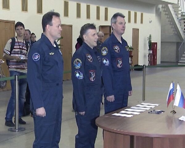 Tripulantes de la ISS listos para lanzamiento de aniversario - Sputnik Mundo