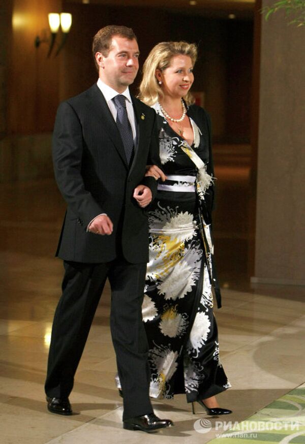 Días de trabajo y de fiesta de Svetlana Medvedeva  - Sputnik Mundo