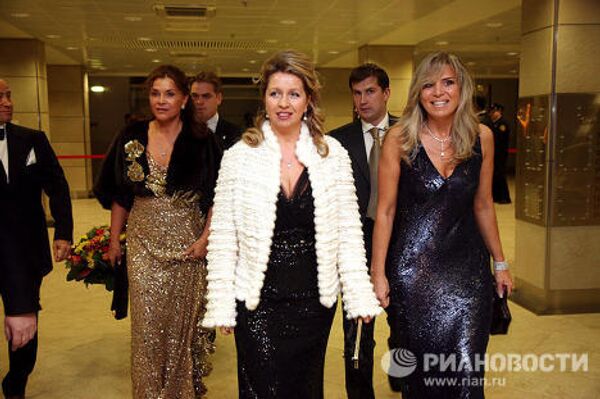 Días de trabajo y de fiesta de Svetlana Medvedeva  - Sputnik Mundo