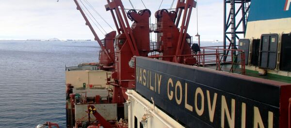 El buque diésel eléctrico Vasili Golovnin - Sputnik Mundo