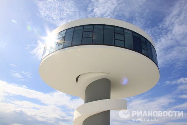Centro cultural Oscar Niemeyer en Avilés - Sputnik Mundo