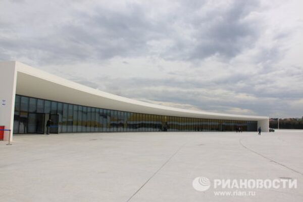 Centro cultural Oscar Niemeyer en Avilés - Sputnik Mundo