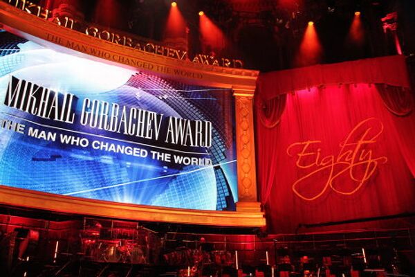 Ex presidente de la URSS Mijaíl Gorbachov celebra en Londres su 80 aniversario - Sputnik Mundo