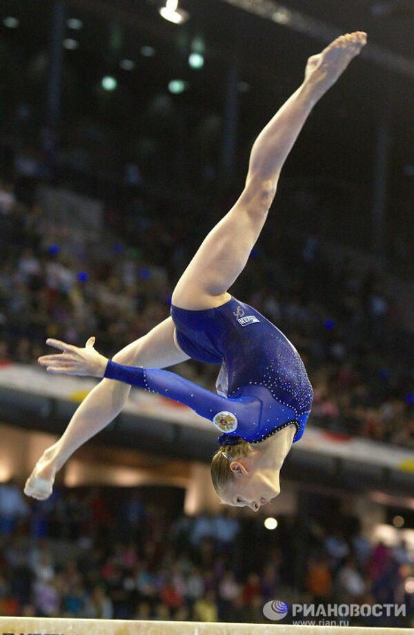 Gimnastas rusos triunfan en el Campeonato Europeo de 2011 - Sputnik Mundo