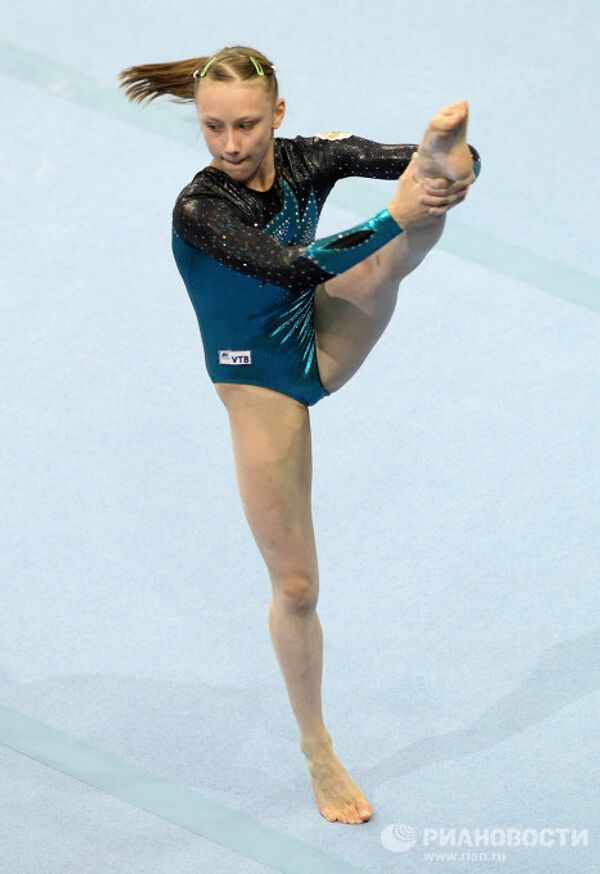 Gimnastas rusos triunfan en el Campeonato Europeo de 2011 - Sputnik Mundo