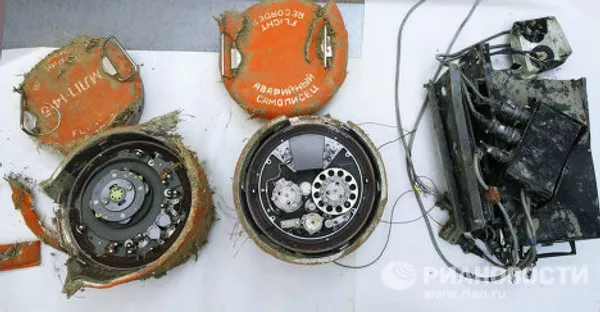 Un año después del accidente del avión polaco Tu-154 cerca de Smolensk Un año después del accidente del avión polaco Tu-154 cerca de Smolensk - Sputnik Mundo