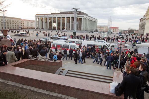 La explosión que resonó en horas punta el 11 de abril en la estación Oktiábrskaya del metro de Minsk se cobró 13 vidas. - Sputnik Mundo