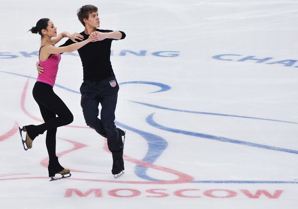 Patinadores estrenan la pista del Mundial 2011 - Sputnik Mundo