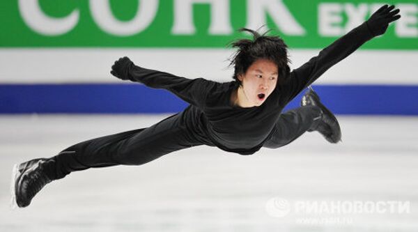 Patinadores estrenan la pista del Mundial 2011 - Sputnik Mundo