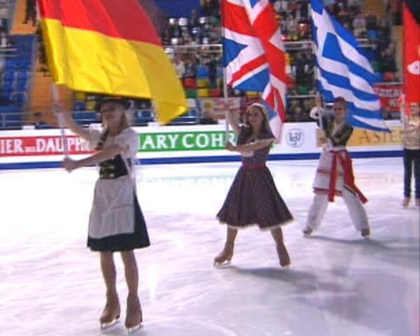 Mundial de Patinaje Artístico en Moscú arranca a son de tambores japoneses - Sputnik Mundo