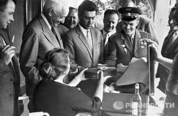 Yuri Gagarin, ciudadano del mundo - Sputnik Mundo