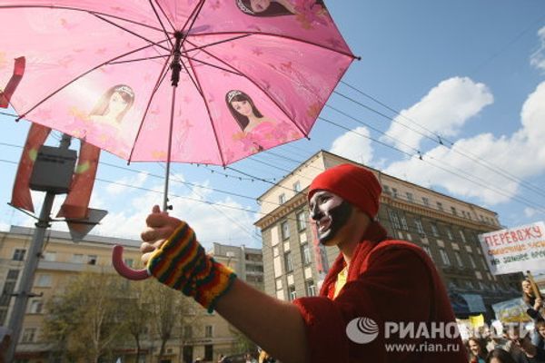 “Monstración” del 1 de mayo en Novosibirsk “Monstración” del 1 de mayo en Novosibirsk - Sputnik Mundo