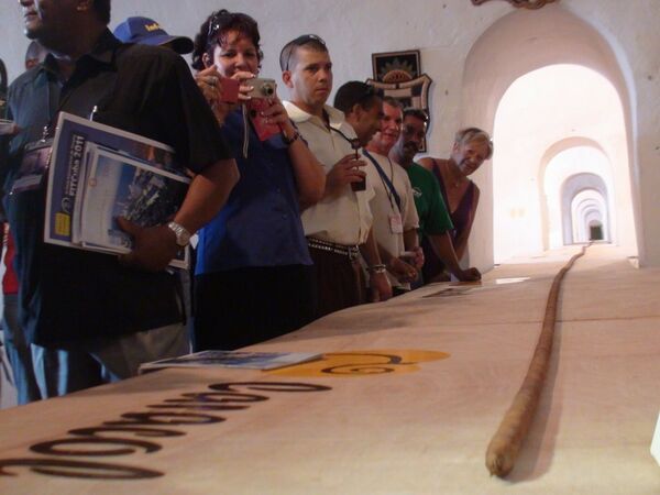 Torcedor cubano enrolla un habano de más de 80 metros de largo - Sputnik Mundo