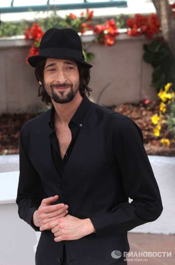 La alfombra roja del Festival de Cannes vuelve a llenarse de estrellas - Sputnik Mundo