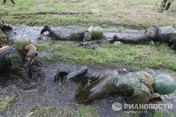 Pruebas para tener derecho de llevar la boina roja - Sputnik Mundo