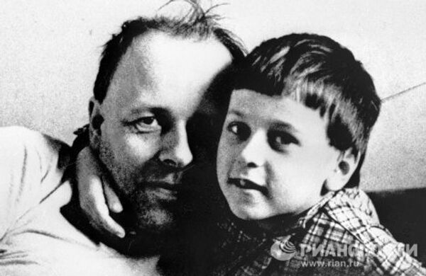 Andréi Sájarov: el “padre” de la bomba nuclear que recibió el Nobel de la Paz Andréi Sájarov: el “padre” de la bomba nuclear que recibió el Nobel de la Paz - Sputnik Mundo