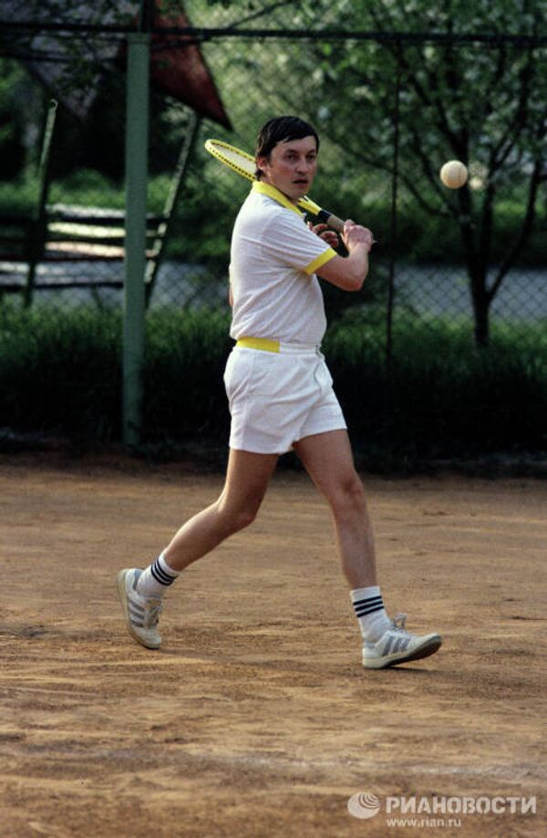 Aficiones del legendario ajedrecista ruso Anatoli Kárpov Aficiones del legendario ajedrecista ruso Anatoli Kárpov - Sputnik Mundo