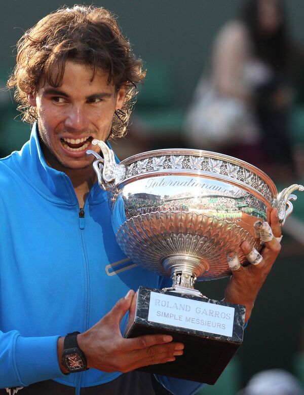 El español Rafael Nadal gana por sexta vez el torneo de Roland Garros - Sputnik Mundo