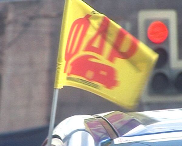 Automovilistas rusos protestan contra carestía de gasolina ante Kremlin - Sputnik Mundo