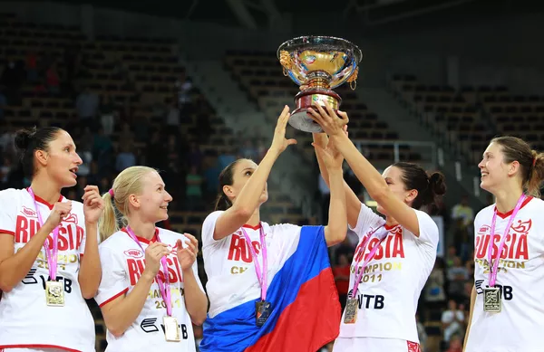 Rusia celebra victoria de su selección en campeonato de Europa de baloncesto femenino - Sputnik Mundo