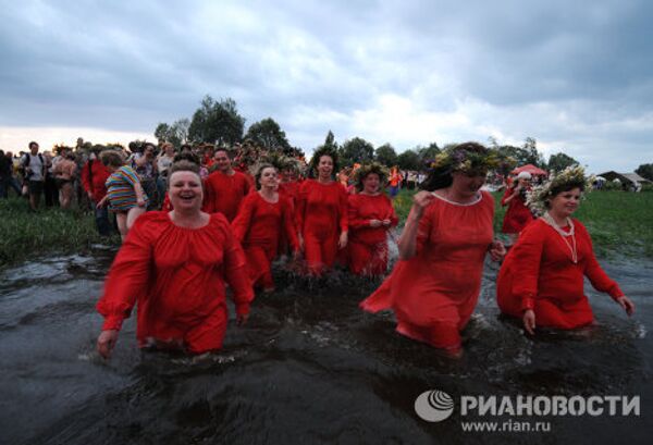 Fiesta folclórica Baños de Veliki Nóvgorod  - Sputnik Mundo