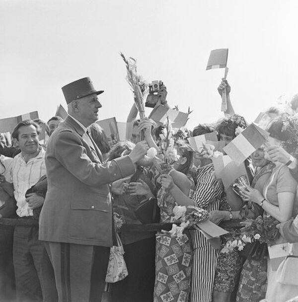 Historia del aeropuerto Vnúkovo en las fotos - Sputnik Mundo