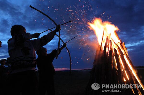 Festejos por el Día de Iván Kupala - Sputnik Mundo