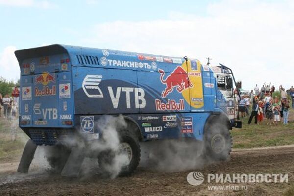 Participantes de la carrera “La Ruta de la Seda” (Silk Way Rally) - Sputnik Mundo