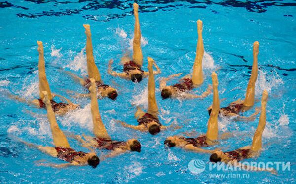 Las nadadoras sincronizadas rusas ganan el quinto oro en el Campeonato Mundial de 2011 - Sputnik Mundo