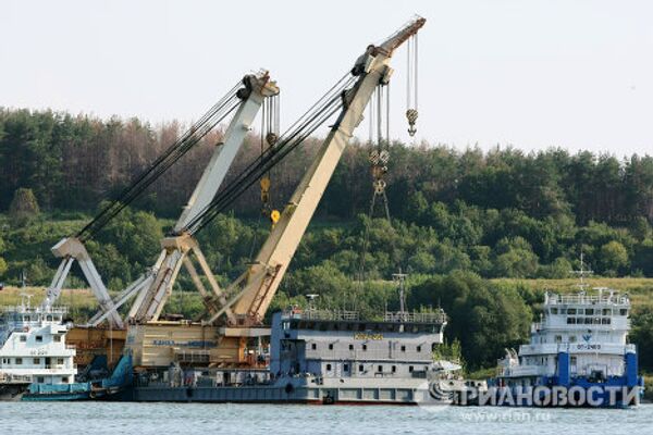 Barco “Bulgaria” reflotado en el Volga - Sputnik Mundo