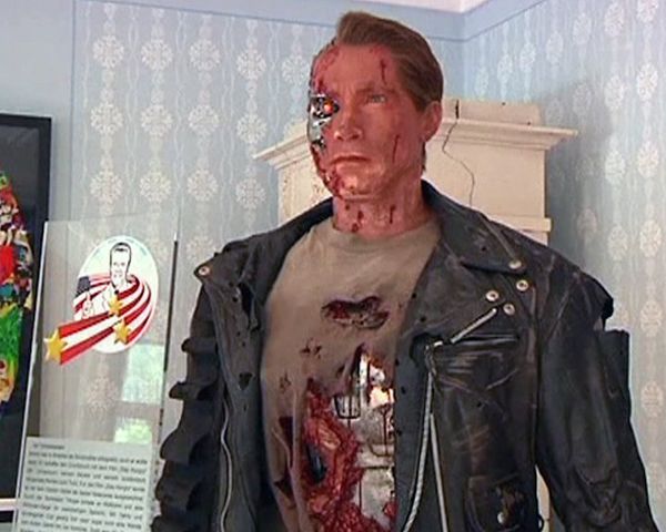 Excursión por la casa donde nació Arnold Schwarzenegger - Sputnik Mundo