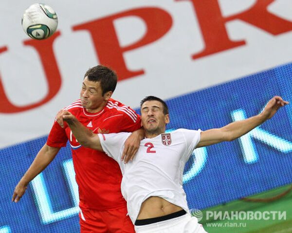 Rusia gana a Serbia en amistoso de fútbol - Sputnik Mundo