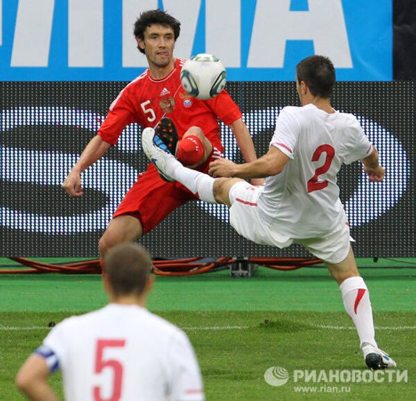 Rusia gana a Serbia en amistoso de fútbol - Sputnik Mundo
