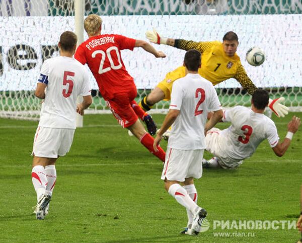 Rusia gana a Serbia en amistoso de fútbol - Sputnik Mundo