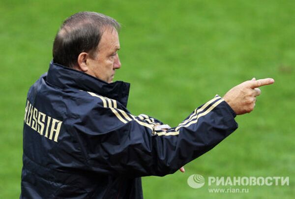 Rusia gana a Serbia en amistoso de fútbol - Sputnik Mundo