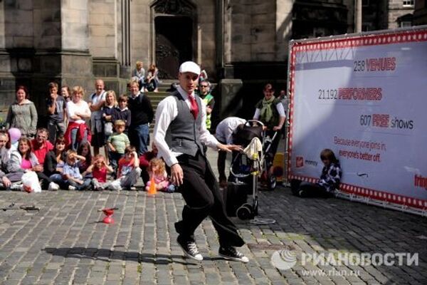 Todos los géneros teatrales en el festival Fringe en Edimburgo  - Sputnik Mundo