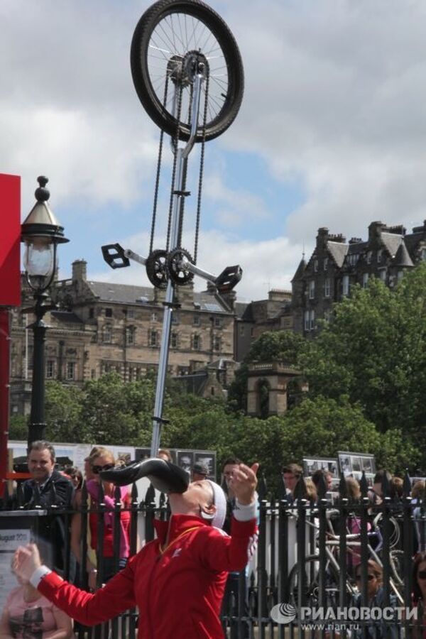 Todos los géneros teatrales en el festival Fringe en Edimburgo  - Sputnik Mundo