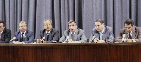 Miembros del Comité Estatal para el Estado de Emergencia - Sputnik Mundo