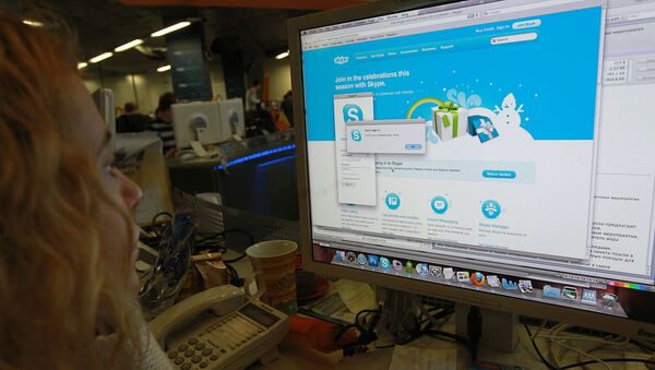 Servicios secretos de Rusia pueden intervenir las llamadas de Skype según prensa - Sputnik Mundo