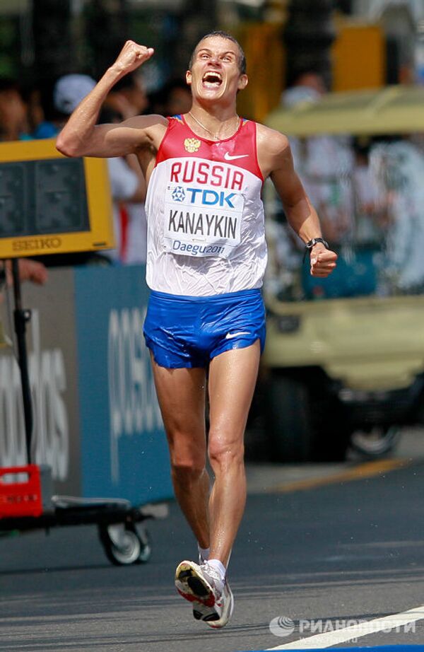 Oro y plata para Rusia en la marcha de 20 kilómetros en el Mundial de Atletismo 2011 - Sputnik Mundo