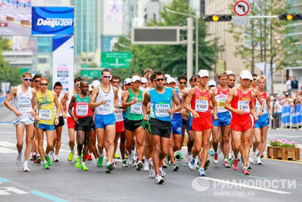 Oro y plata para Rusia en la marcha de 20 kilómetros en el Mundial de Atletismo 2011 - Sputnik Mundo